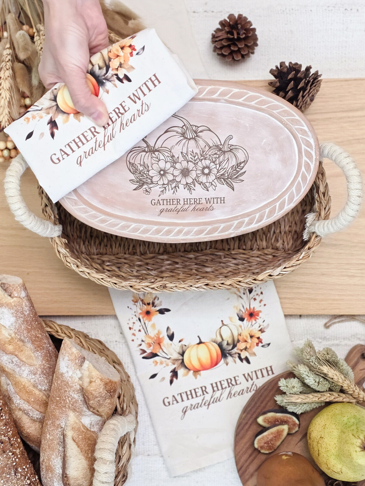 Bread Warmer & Basket Gift Set with Tea Towel - Pumpkin Oval