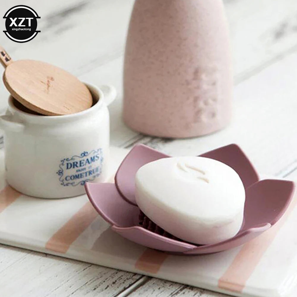 Portable Silicone Soap Box Lotus Shape Non-slip for Water Draining Soap Box Solid Color Draining Soap Dish Bathroom Accessories
