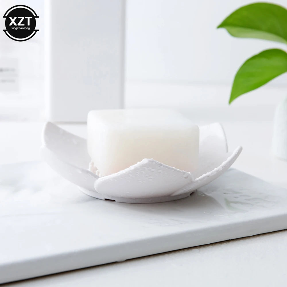 Portable Silicone Soap Box Lotus Shape Non-slip for Water Draining Soap Box Solid Color Draining Soap Dish Bathroom Accessories