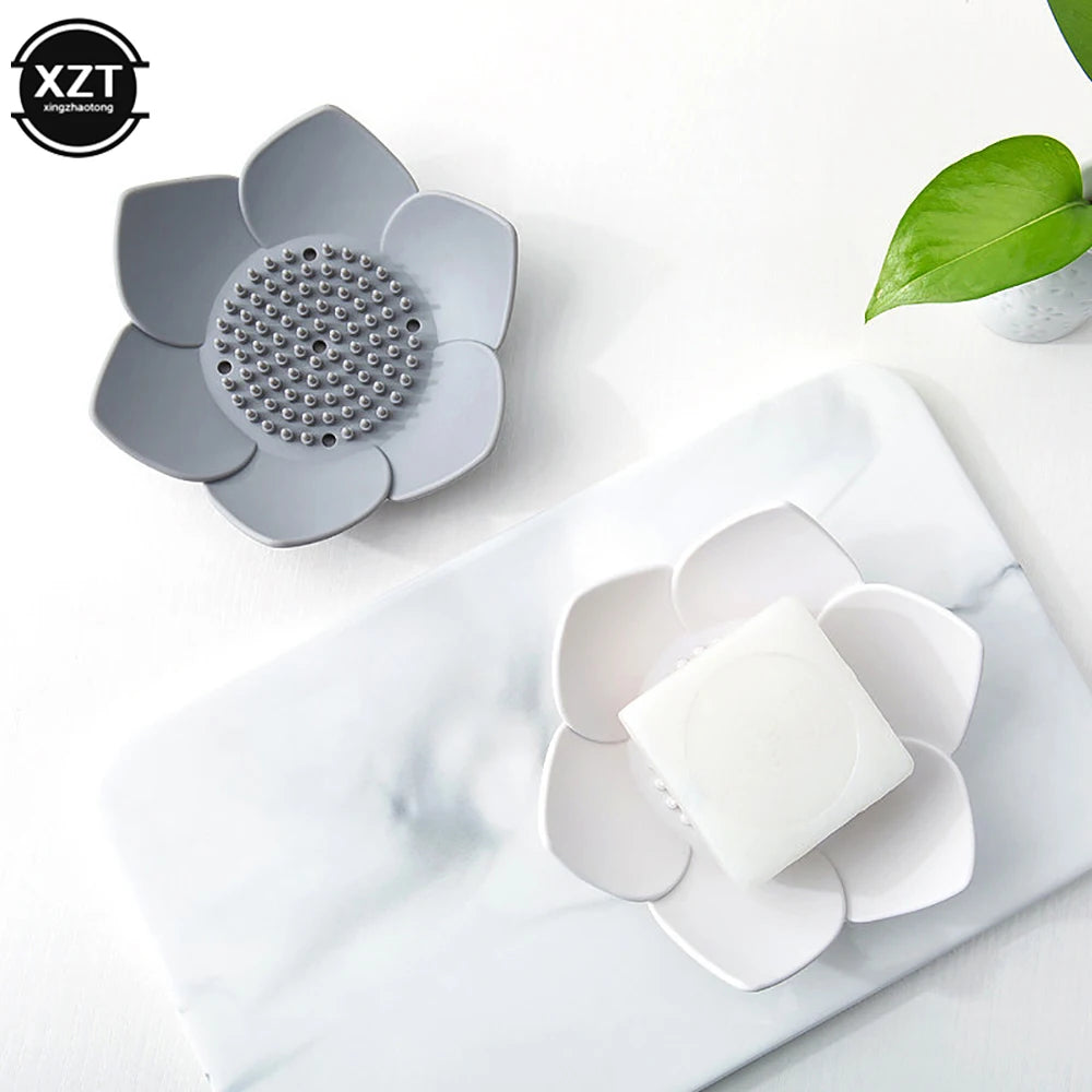 Portable Silicone Soap Box Lotus Shape Non-slip for Water Draining Soap Box Solid Color Draining Soap Dish Bathroom Accessories