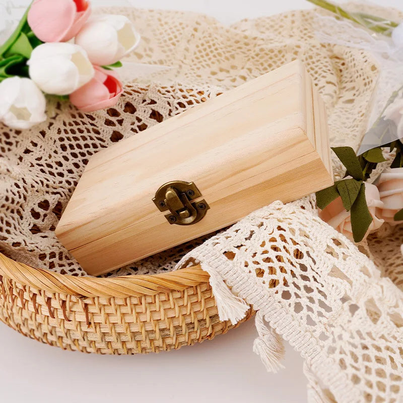 Large-Capacity Essential Oil Wooden Box - Pure Solid Wood, 25 Compartments for Secure Essential Oil Storage